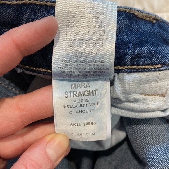 DL1961 Mara Ankle High Rise Instasculpt Straight Distressed Jeans Size 14 - Picture 15 of 16